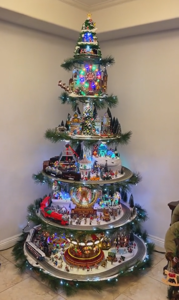 ☆Ferris wheel Christmas tree (with trains, Ferris wheel, brightly lit houses)