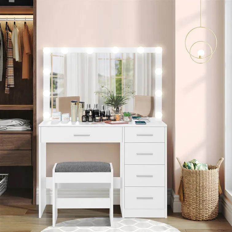 Jaq Vanity with Lights and Stool